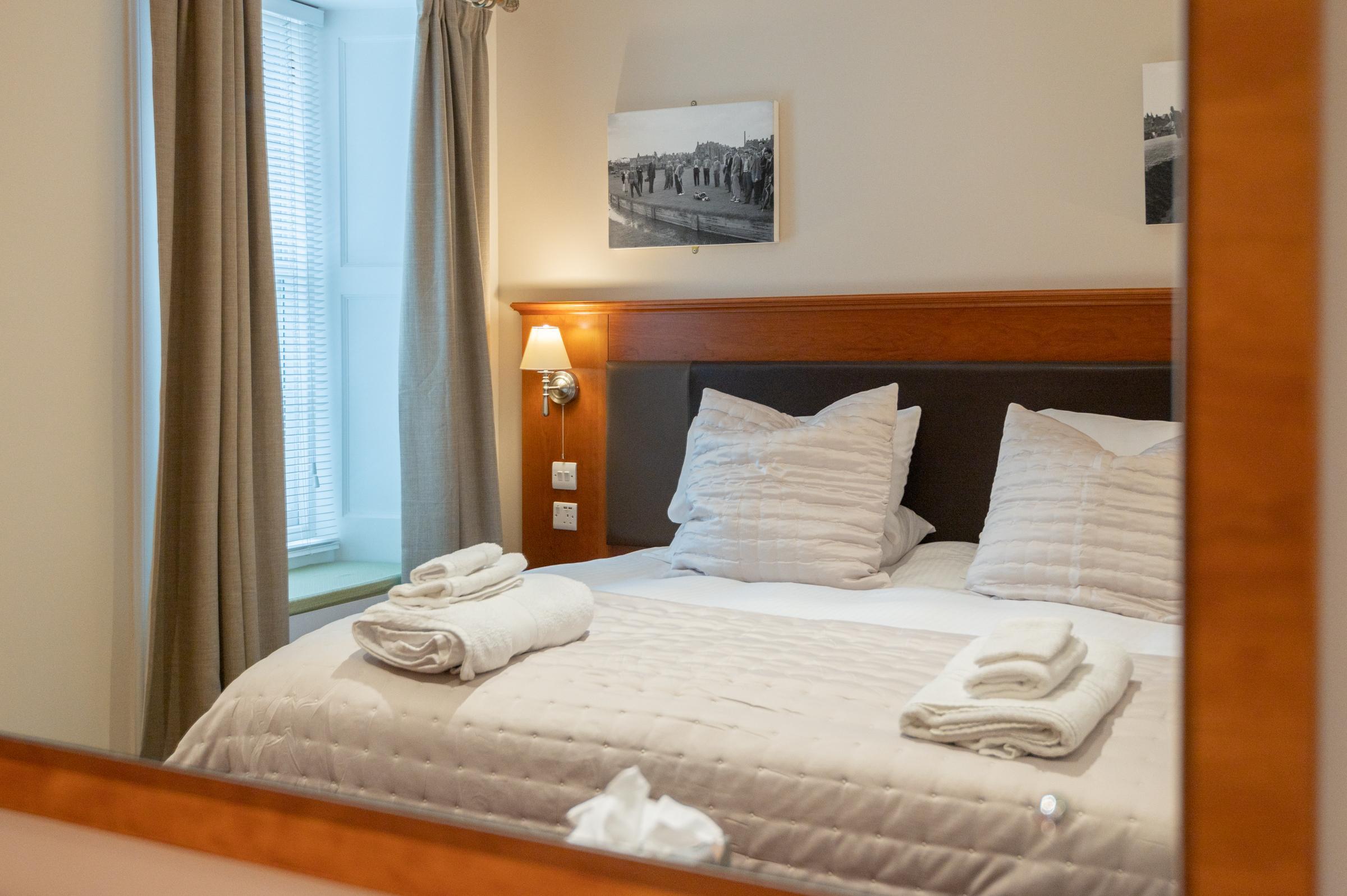 138 North Street - Luxury 2 Bed 2 Bath With Secret Garden, Summerhouse, Putting Green St Andrews Exterior photo