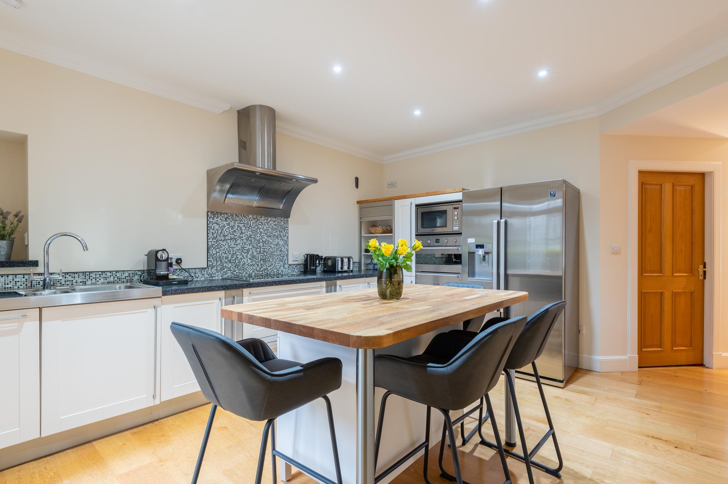 138 North Street - Luxury 2 Bed 2 Bath With Secret Garden, Summerhouse, Putting Green St Andrews Exterior photo