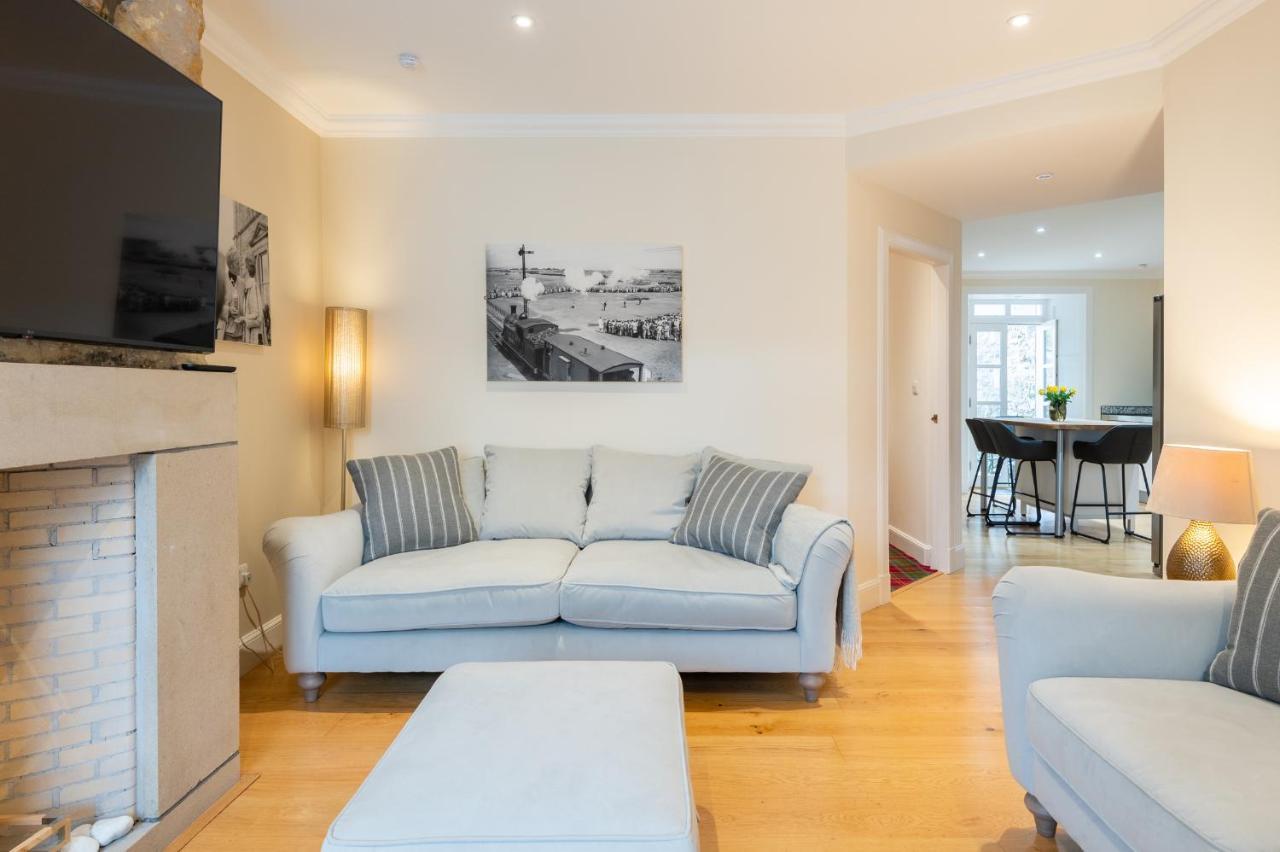 138 North Street - Luxury 2 Bed 2 Bath With Secret Garden, Summerhouse, Putting Green St Andrews Exterior photo