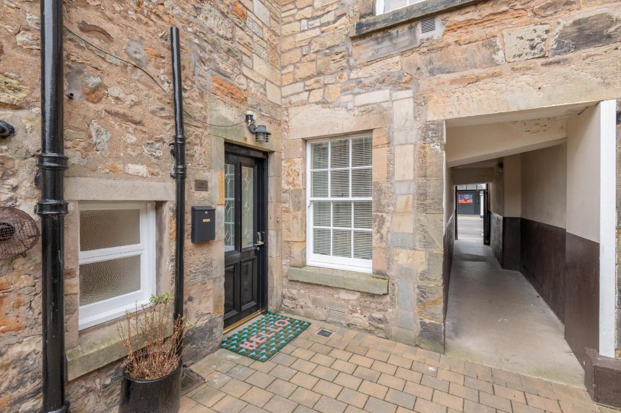 138 North Street - Luxury 2 Bed 2 Bath With Secret Garden, Summerhouse, Putting Green St Andrews Exterior photo