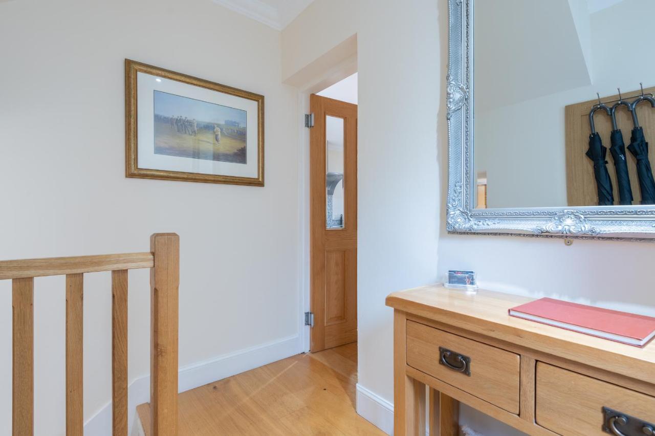 138 North Street - Luxury 2 Bed 2 Bath With Secret Garden, Summerhouse, Putting Green St Andrews Exterior photo