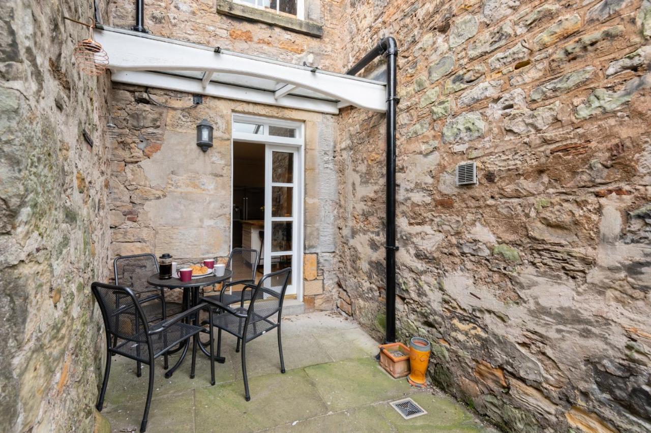138 North Street - Luxury 2 Bed 2 Bath With Secret Garden, Summerhouse, Putting Green St Andrews Exterior photo