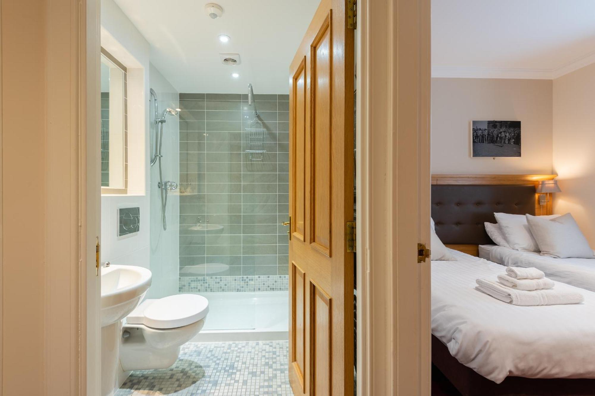 138 North Street - Luxury 2 Bed 2 Bath With Secret Garden, Summerhouse, Putting Green St Andrews Exterior photo